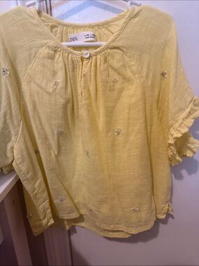 Zara Pale Yellow Floral Embroidered Ruffle-Sleeve Top